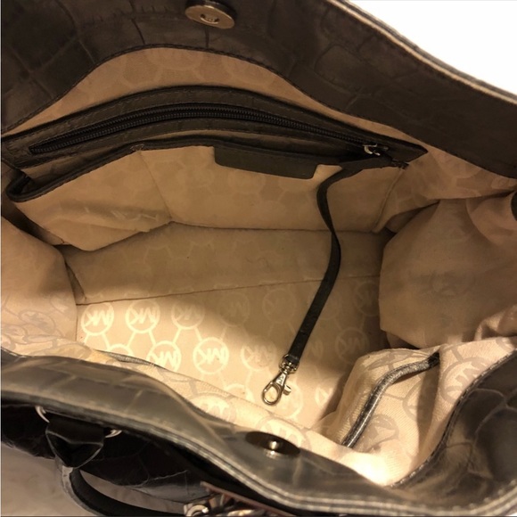 Michael Kors Hamilton North South Tote - Picture 3 of 11